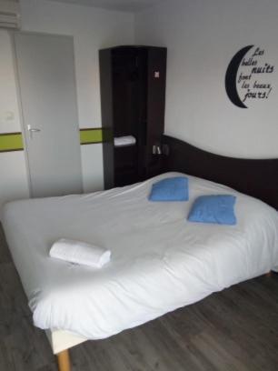Couett' Hotel Rumilly Екстер'єр фото
