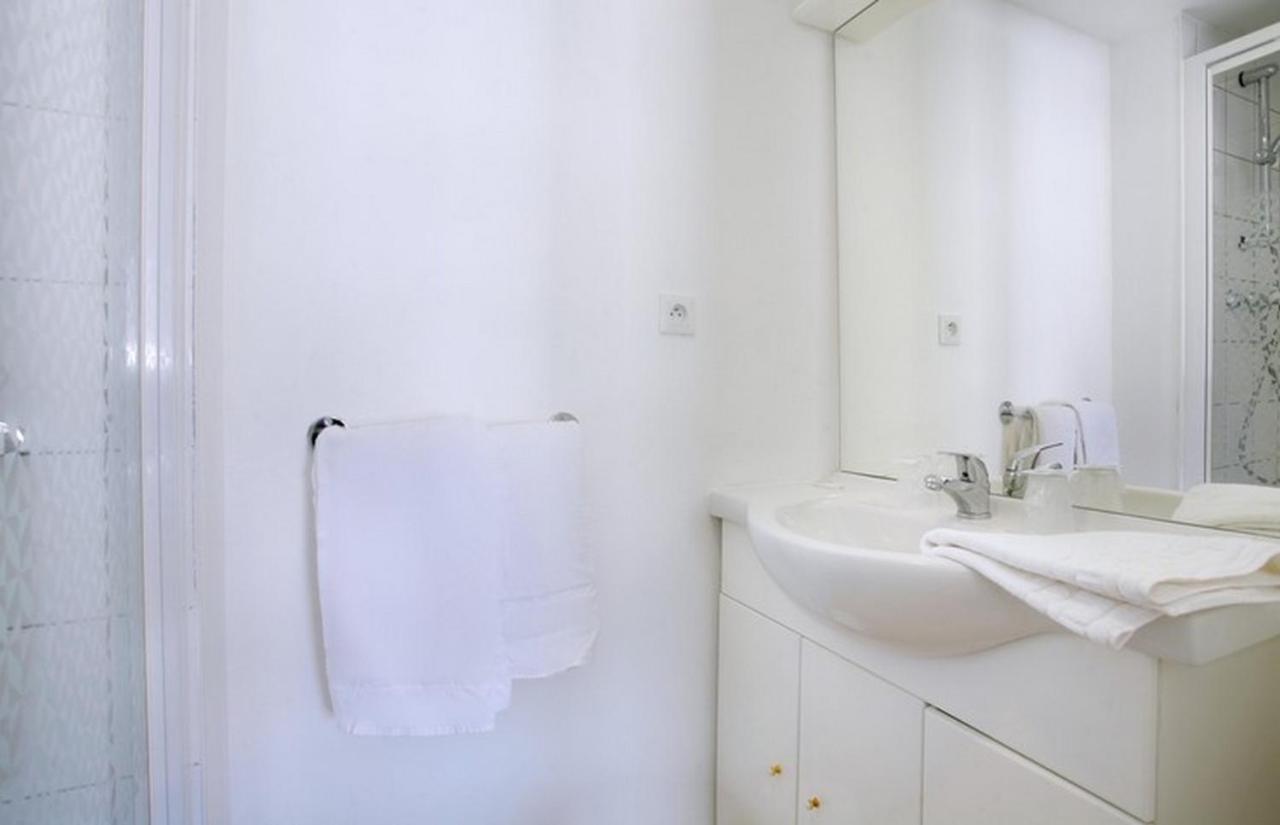 Couett' Hotel Rumilly Екстер'єр фото