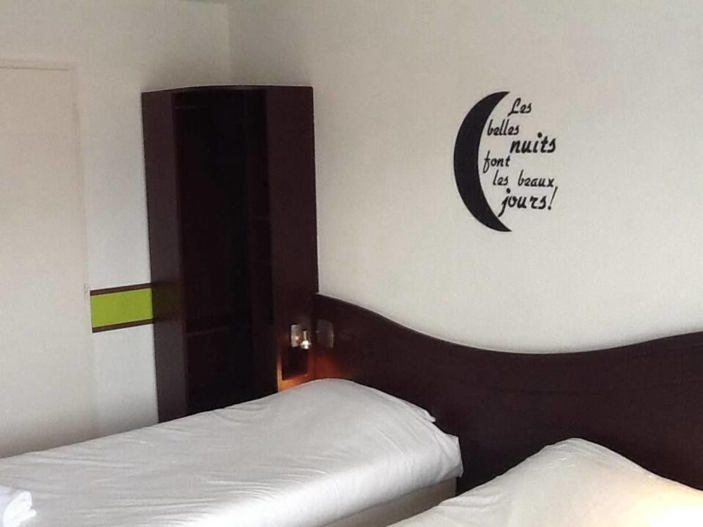 Couett' Hotel Rumilly Екстер'єр фото